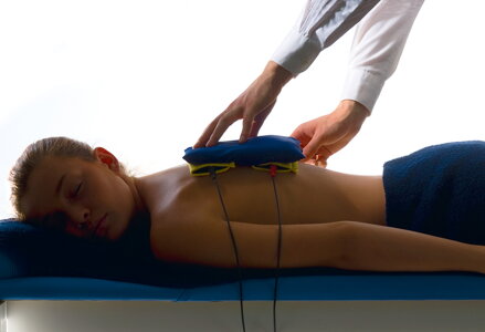 Prístroj PhysioGo 300A na elektroliečbu a ultrazvuk